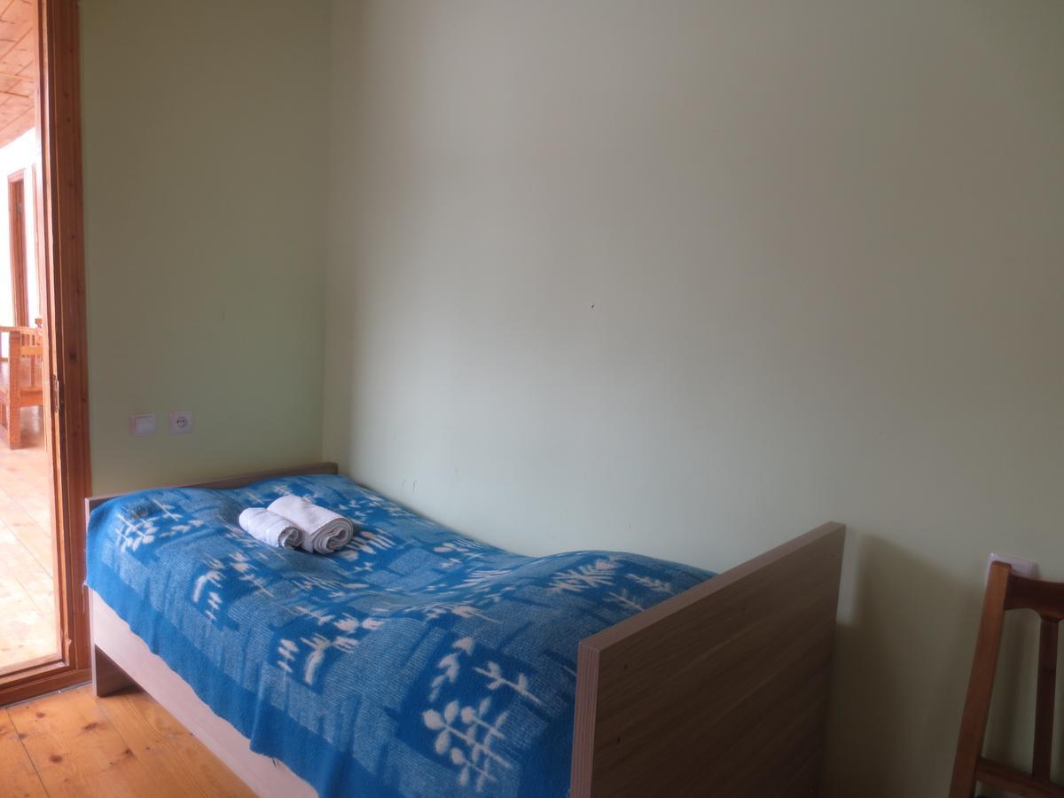 Irma Beso & Aleko Khergianis Guesthouse Mestia Ngoại thất bức ảnh