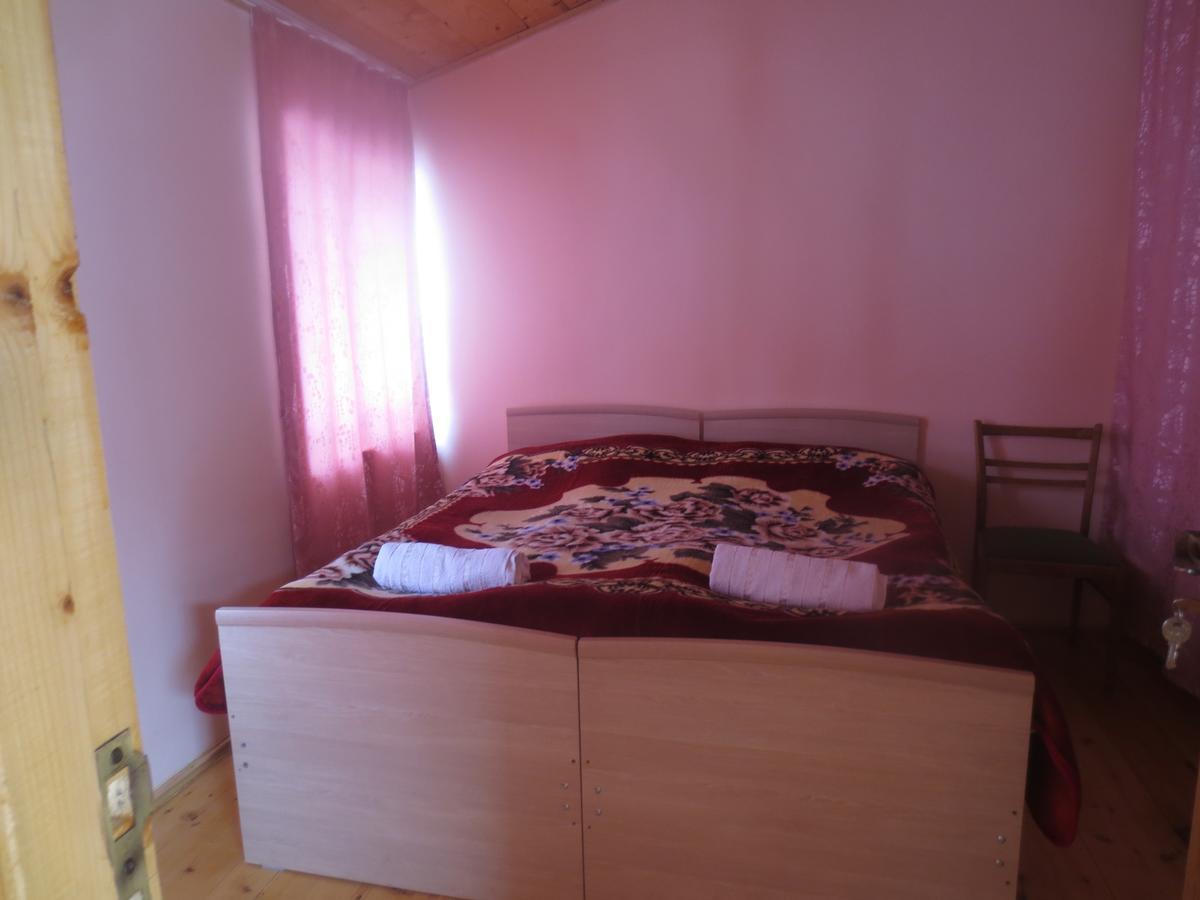 Irma Beso & Aleko Khergianis Guesthouse Mestia Ngoại thất bức ảnh